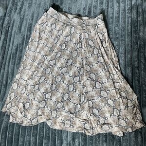 Women skirt